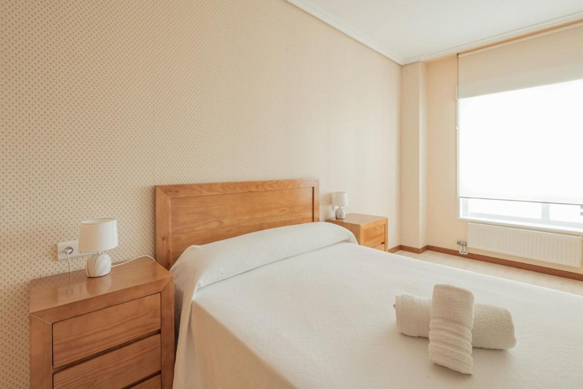 Primera Linea De Playa Samil Costa Con Garaje Incluido Vigo Ngoại thất bức ảnh