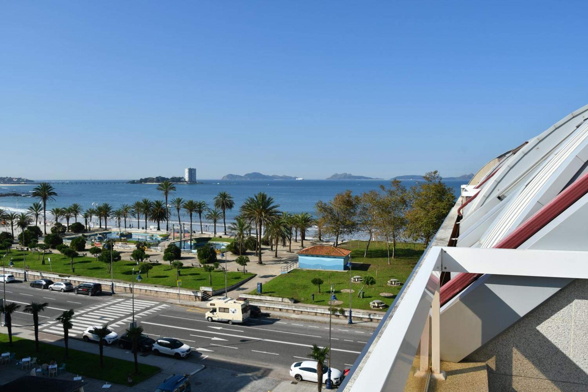 Primera Linea De Playa Samil Costa Con Garaje Incluido Vigo Ngoại thất bức ảnh