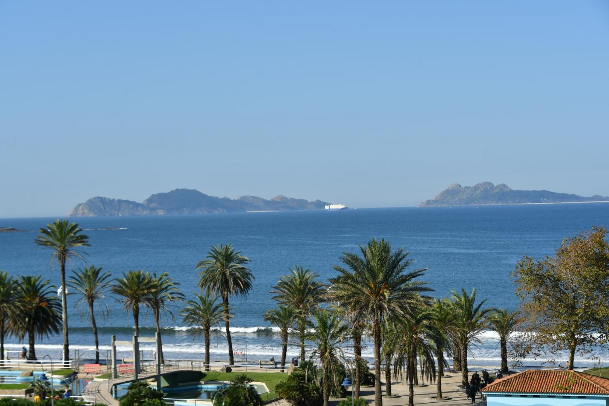 Primera Linea De Playa Samil Costa Con Garaje Incluido Vigo Ngoại thất bức ảnh