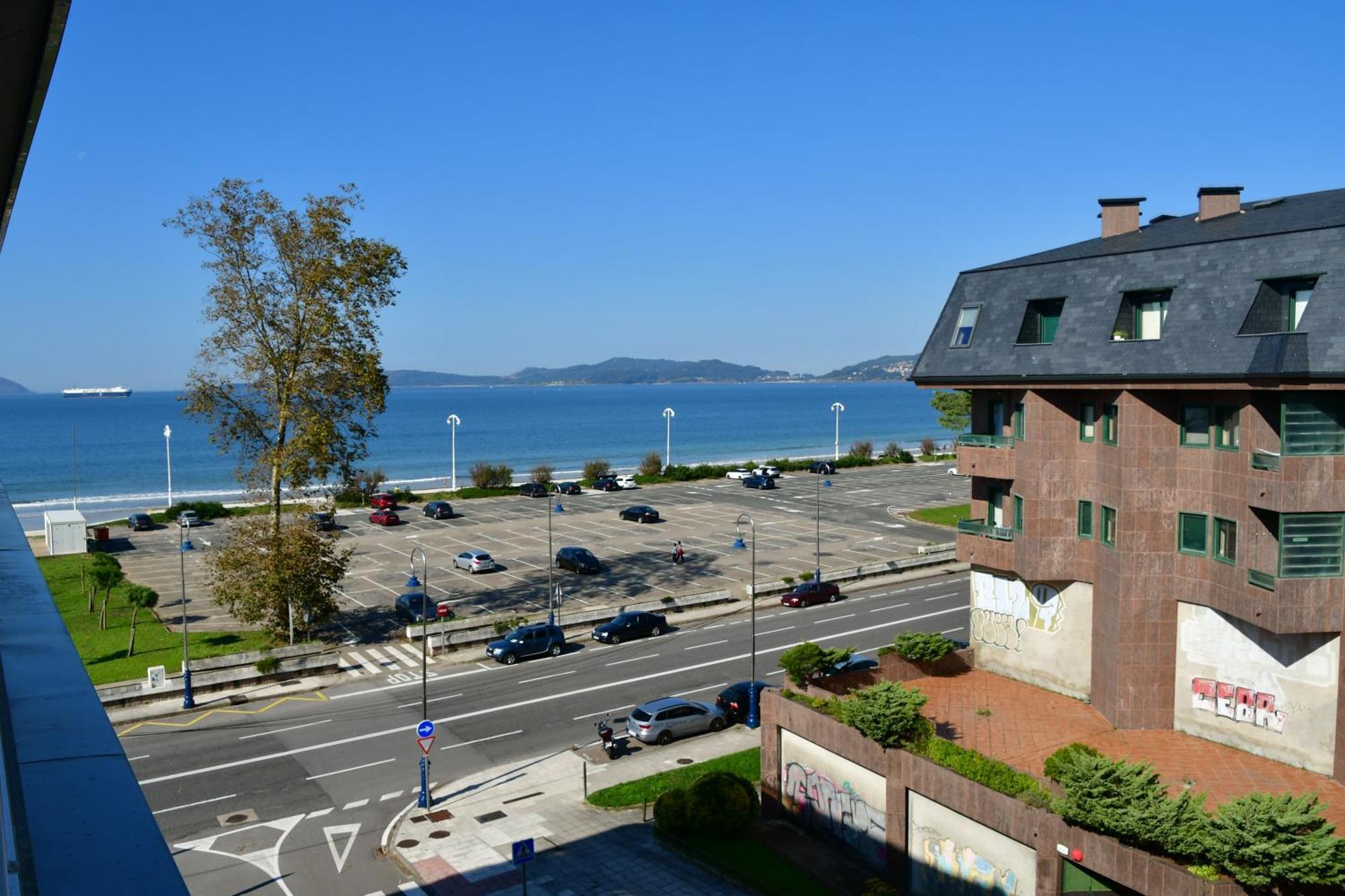 Primera Linea De Playa Samil Costa Con Garaje Incluido Vigo Ngoại thất bức ảnh